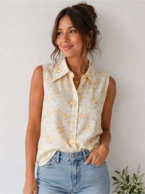 Vintage JC Penney Fashion Floral Sleeveless Button Up Blouse‎